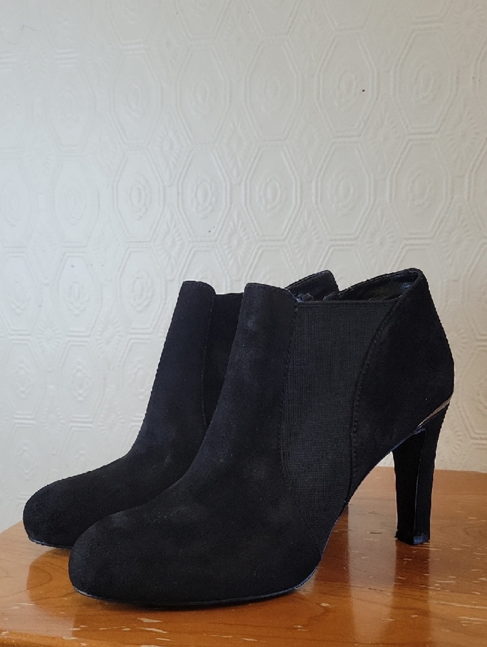 Tahari Black Suede Ankle Bootie‎ - US 8 — Silver Cutout Heel - Sleek Dress Boot - Picture 4 of 11